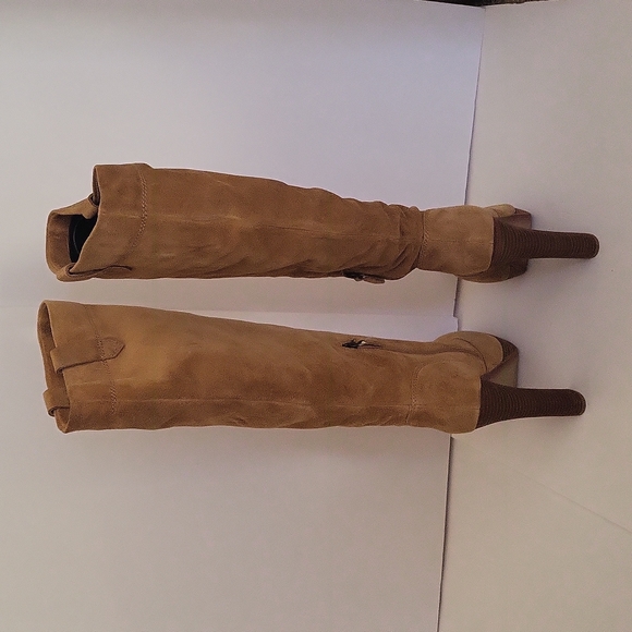 NWOT Nine West Boutique Tan Suede Boots with Wooden Heels, Size 8.5 - Picture 5 of 10
